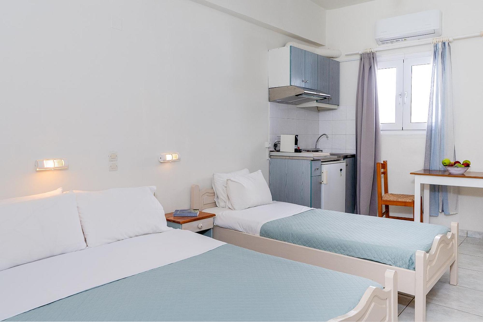 Giant Woman Apartment Tsoutsouros  Bagian luar foto
