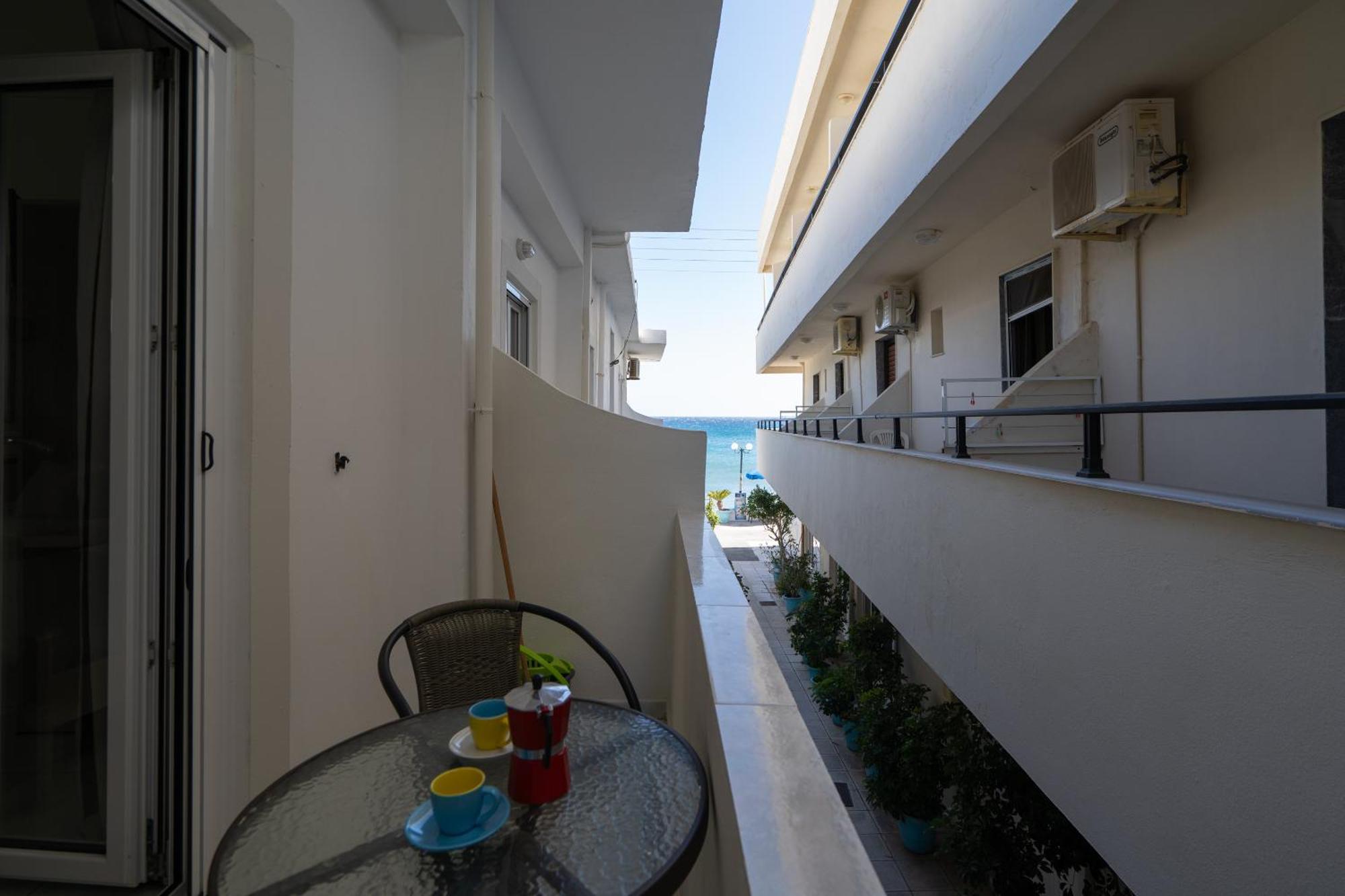 Giant Woman Apartment Tsoutsouros  Bagian luar foto