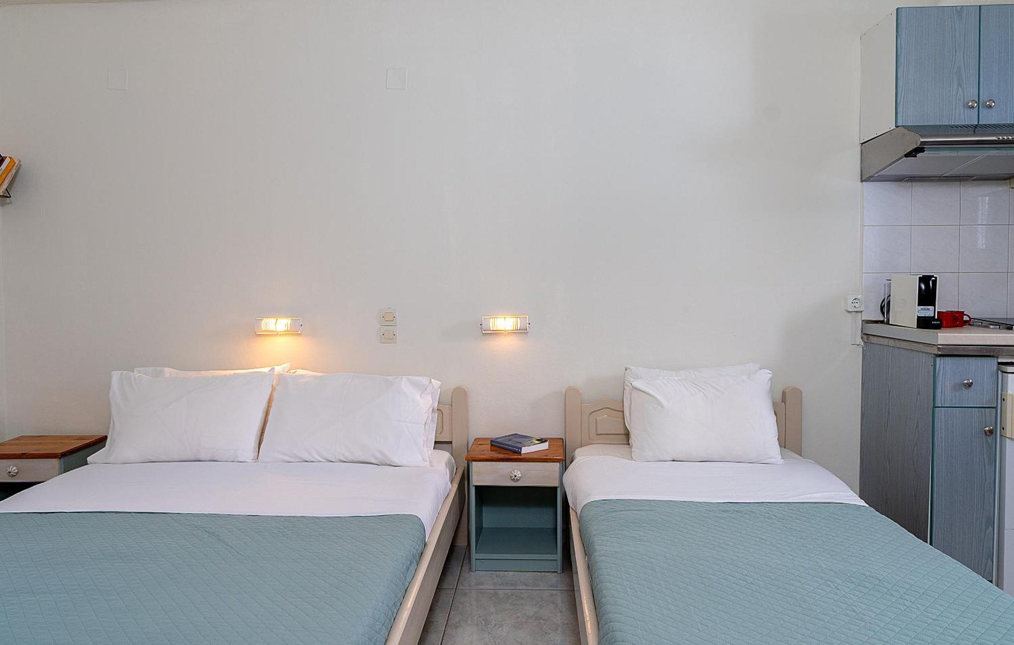 Giant Woman Apartment Tsoutsouros  Bagian luar foto