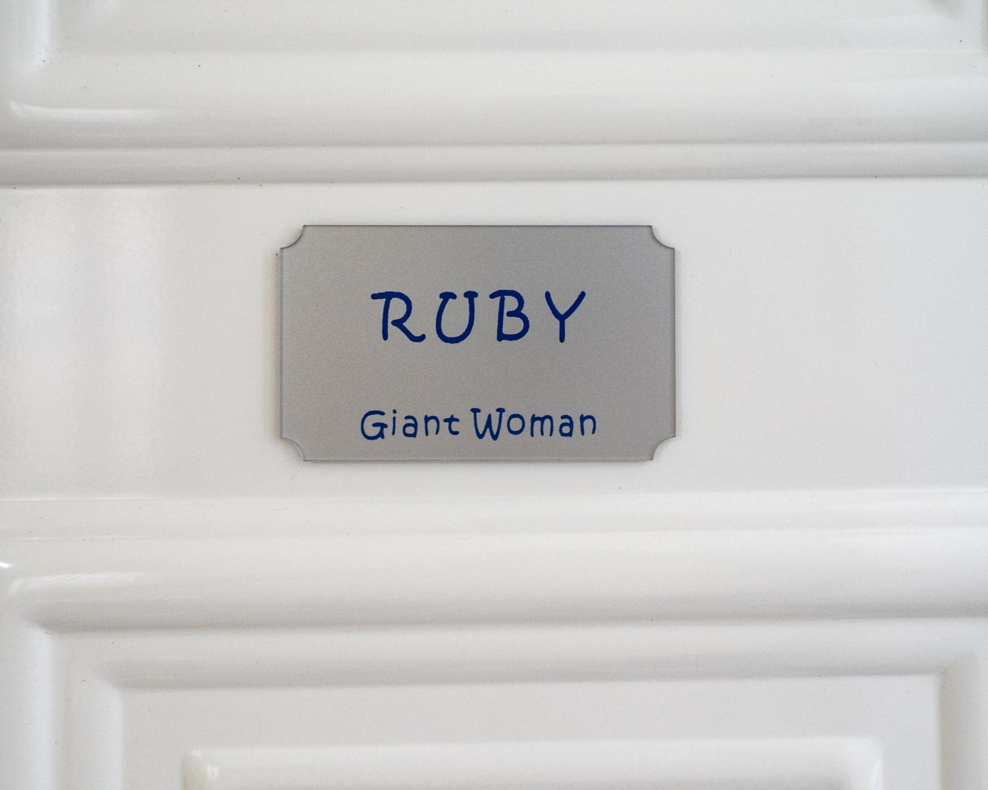 Giant Woman Apartment Tsoutsouros  Bagian luar foto