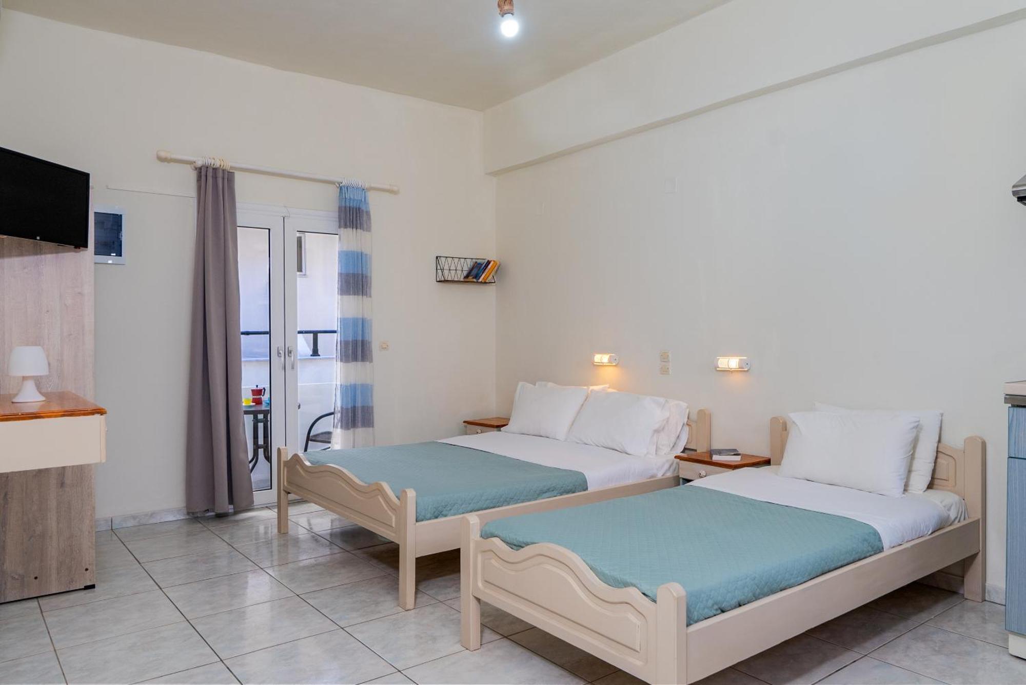Giant Woman Apartment Tsoutsouros  Bagian luar foto