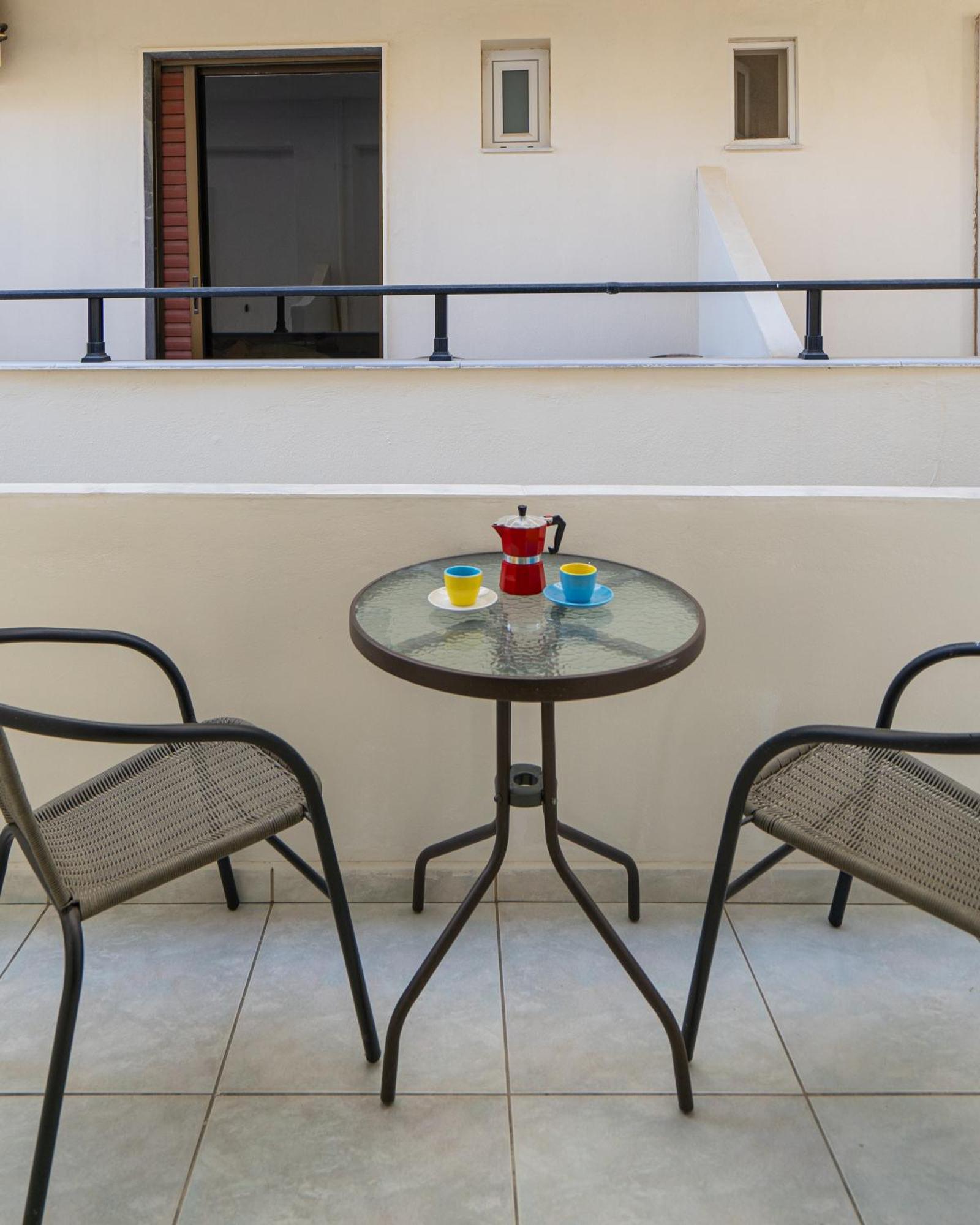 Giant Woman Apartment Tsoutsouros  Bagian luar foto