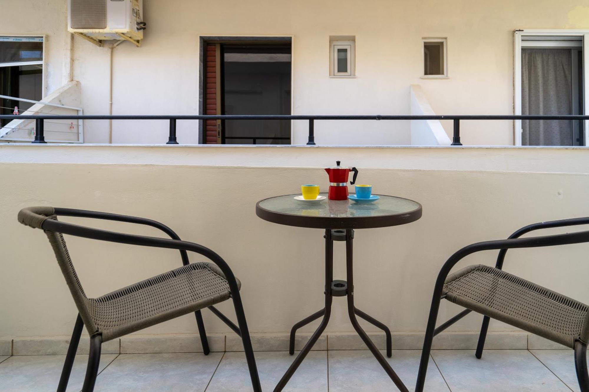 Giant Woman Apartment Tsoutsouros  Bagian luar foto