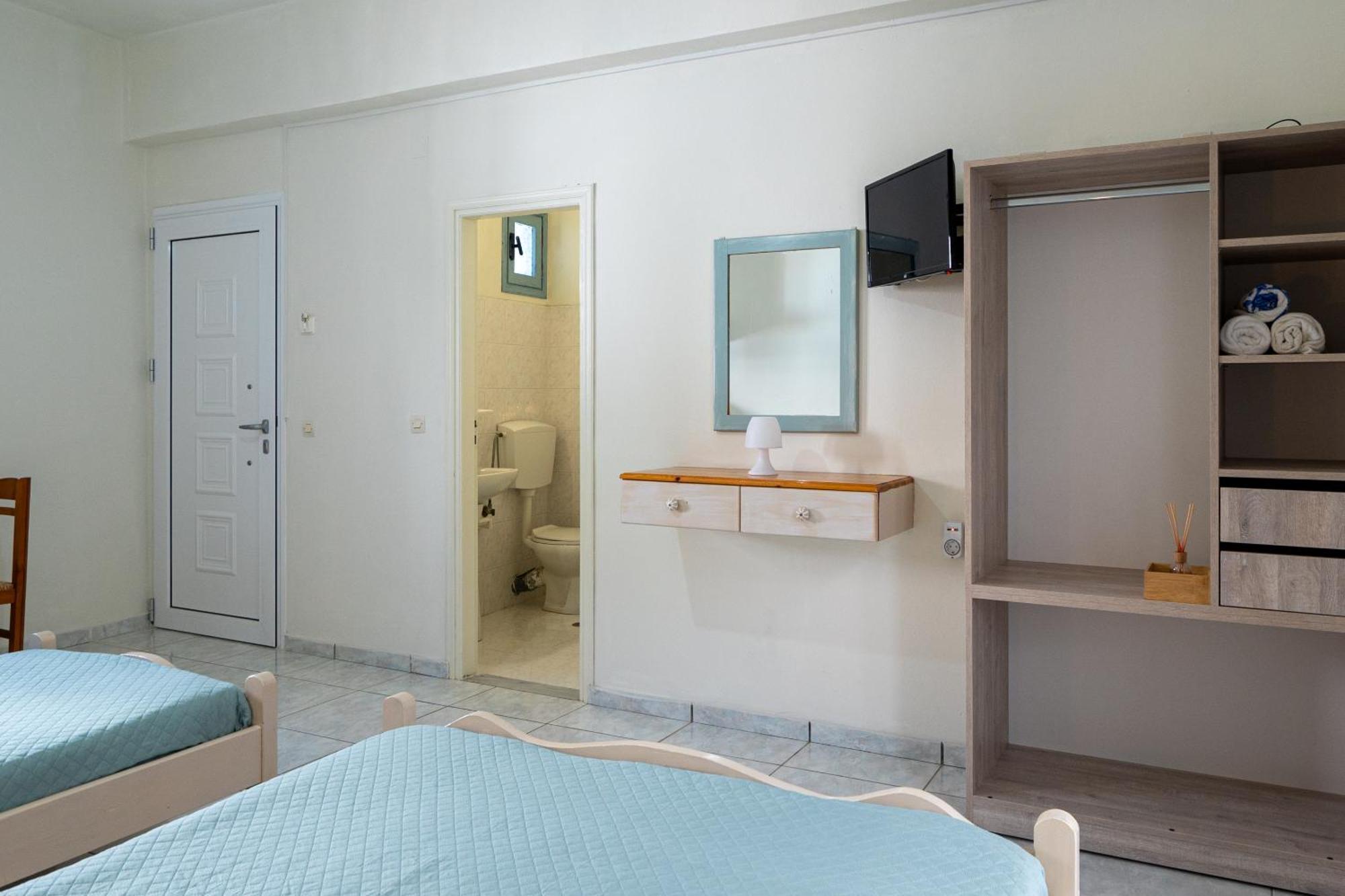 Giant Woman Apartment Tsoutsouros  Bagian luar foto